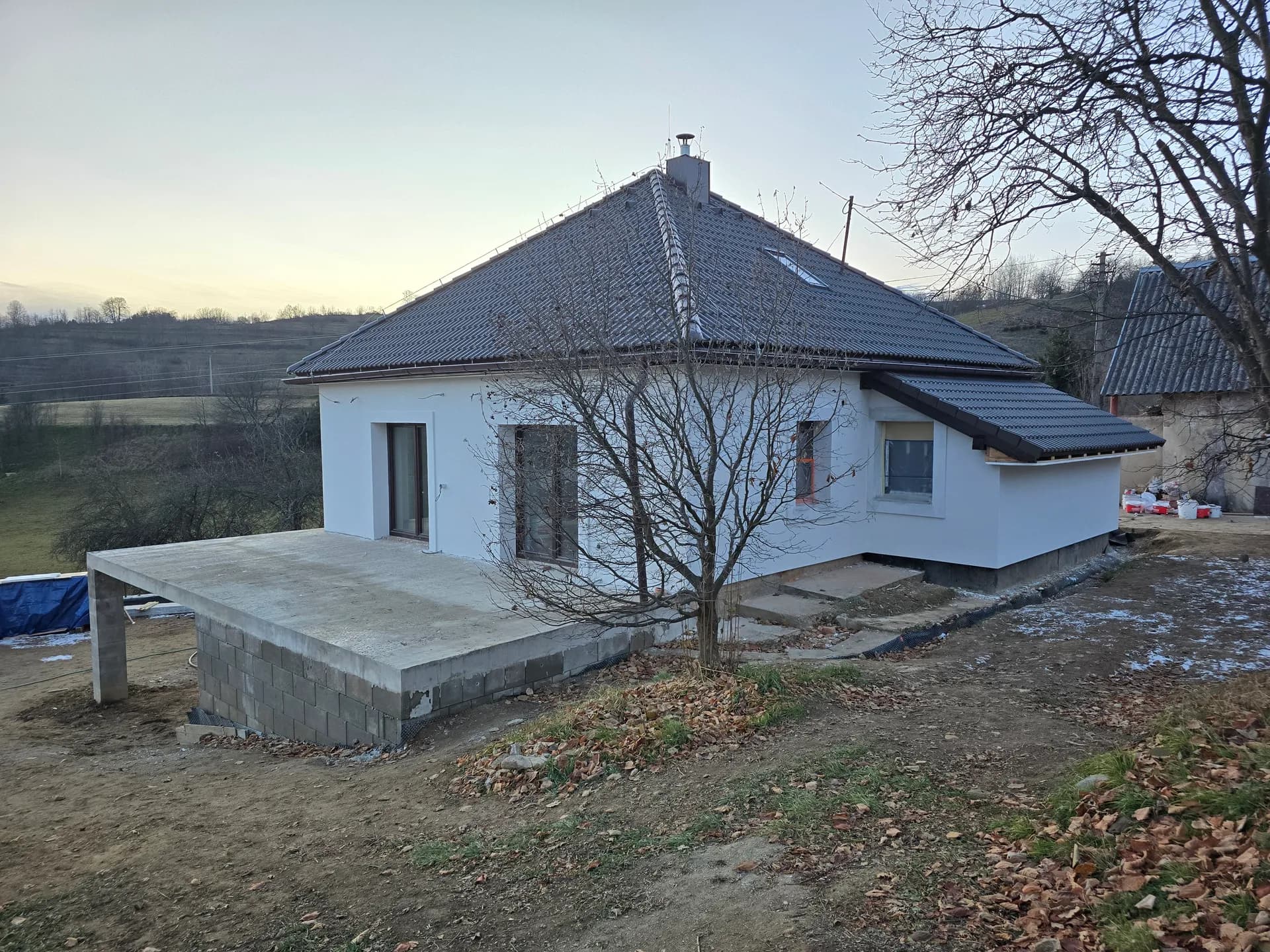 November 2024 — dom po výmene strechy, zateplení a novej fasáde